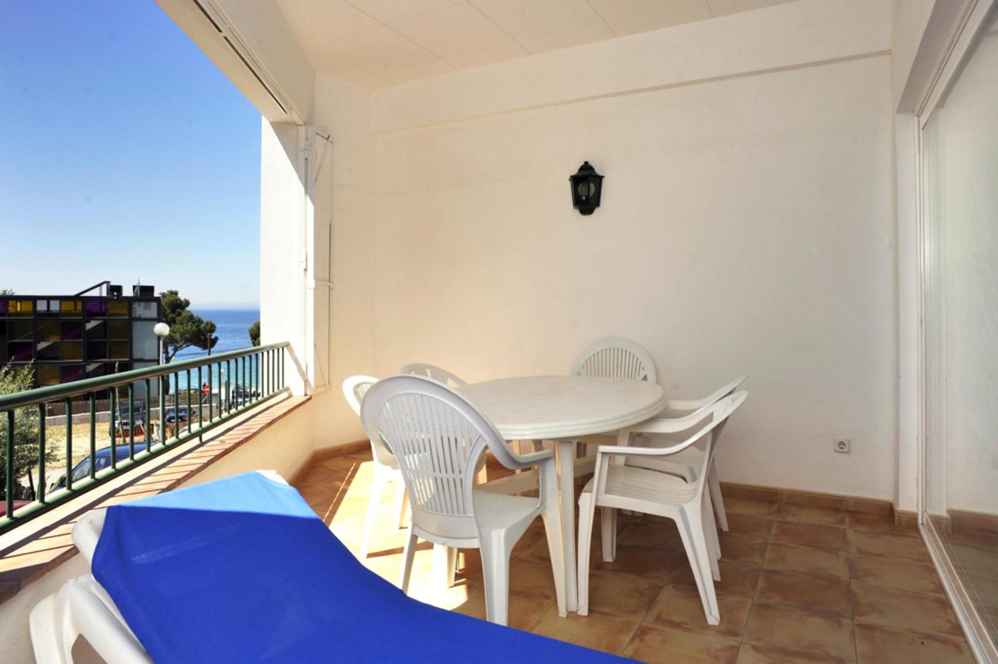 Apartaments El Berganti En Canyelles Petites روساس الغرفة الصورة
