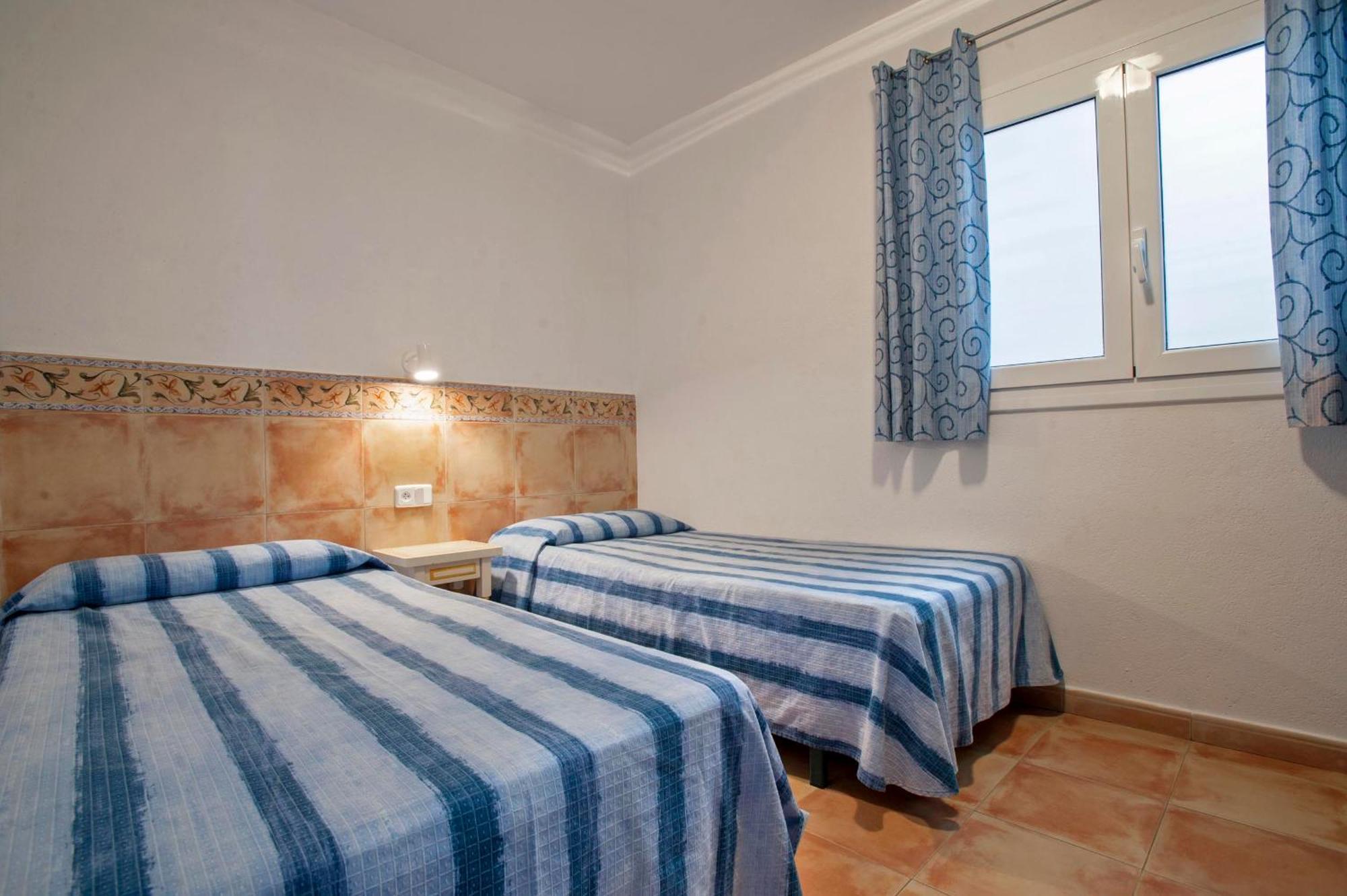 Apartaments El Berganti En Canyelles Petites روساس الغرفة الصورة