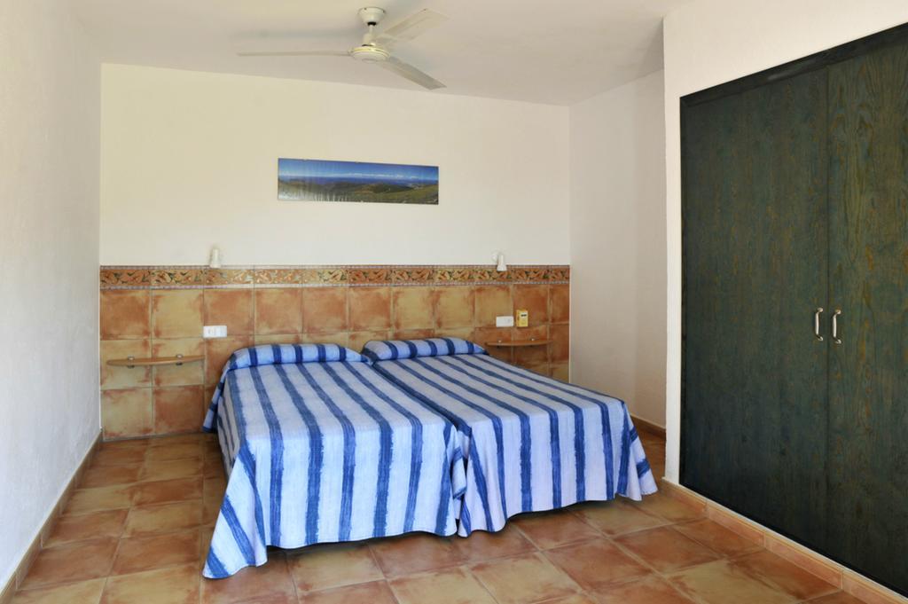 Apartaments El Berganti En Canyelles Petites روساس الغرفة الصورة